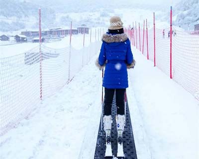 滑雪場(chǎng)策劃要考慮其空間面積，山勢(shì)山型